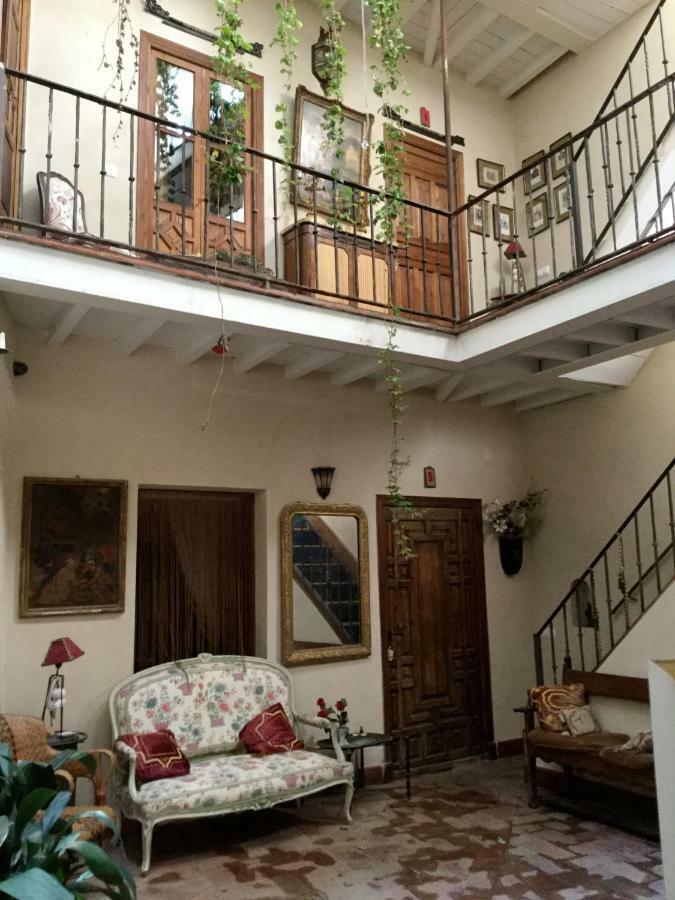 Hostal Casa Del Buen Viaje Sevilla Exterior foto